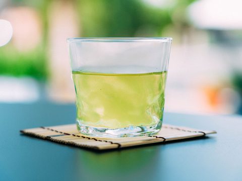 極上の緑茶で癒しの時間を「峰製茶園」